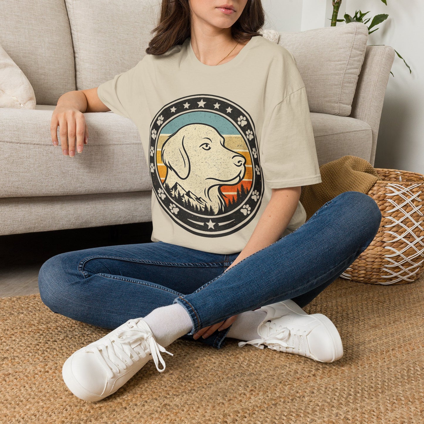 Minimalistic Gold Retriever T-Shirt