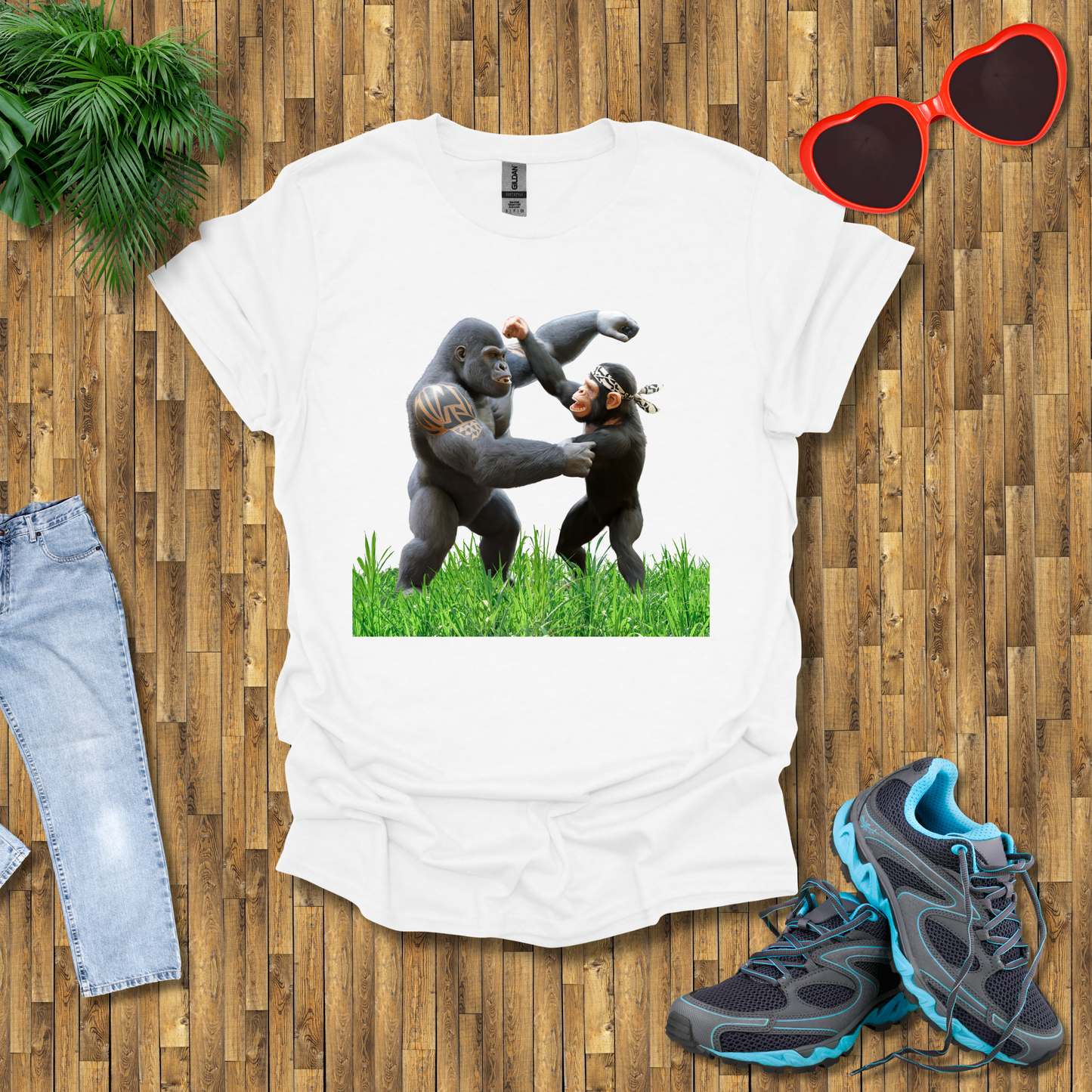 Gorilla fights T-Shirt